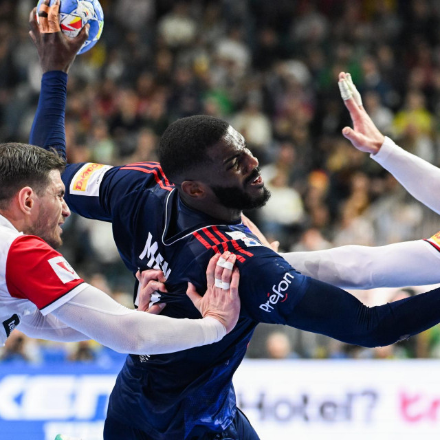 Isključeni Dika Mem