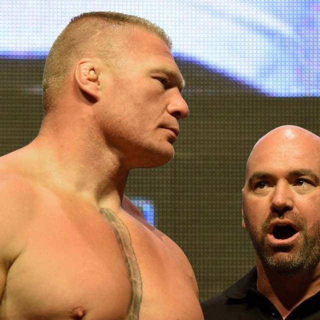 Dana White (desno) i Brock Lesnar (lijevo)