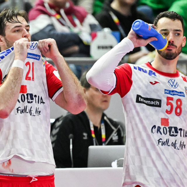 Veron Načinović i Zvonimir Srna 