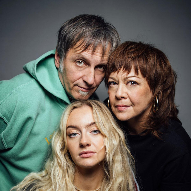 Ripper za zajednički nastup s Lucijom i Yayom veli da nije bio dio nekog osobitog plana, nije tu ništa bilo presudno. ”Planirao sam da se to desi već na Šalati, ali planovi se kuju da se izjalove”, kaže u svom stilu. ”Za Sax i nisam toliko napinjao, bilo je cure hoćete-nećete, ispalo je okej