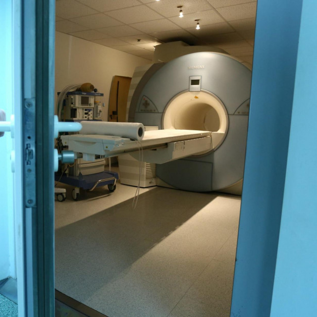 Uređaj za magnetsku rezonancu (ilustracija)