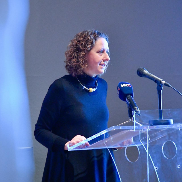 Nina Obuljen Koržinek
 