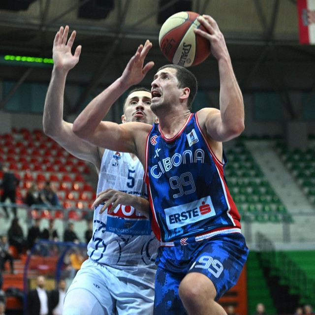 Filip Bundović prošle godine u dresu Cibone