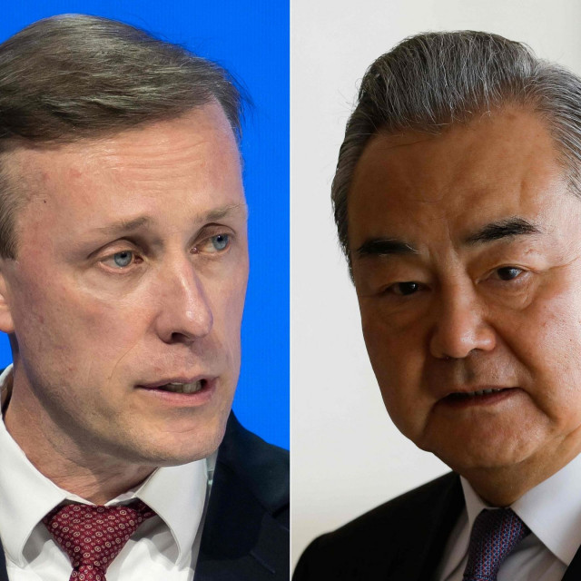 (COMBO) This combination of pictures created on January 25, 2024 shows US National Security Advisor Jake Sullivan in Davos, on January 16, 2024 andina‘s Foreign Minister Wang Yi in Brasilia on January 19, 2024. China‘s top diplomat Wang Yi will visit Thailand on January 26, where he will meet with US National Security Advisor Jake Sullivan, Beijing‘s foreign ministry said.
”As agreed by China and the United States, Wang Yi will hold a new round of meetings with National Security Advisor Sullivan of the United States in Bangkok,” the foreign ministry said in a statement, adding Wang would be in Thailand until Monday. (Photo by Fabrice COFFRINI and Sergio Lima/AFP)
