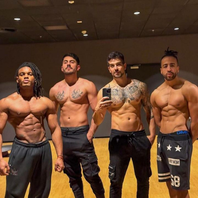 Hot Men Dance Show na treningu