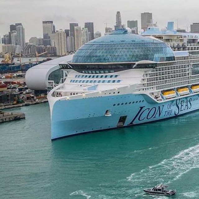 Kruzer The Icon of The Seas