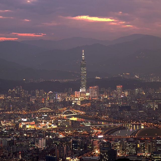Panoramski pogled na Taipei, glavni grad Tajvana