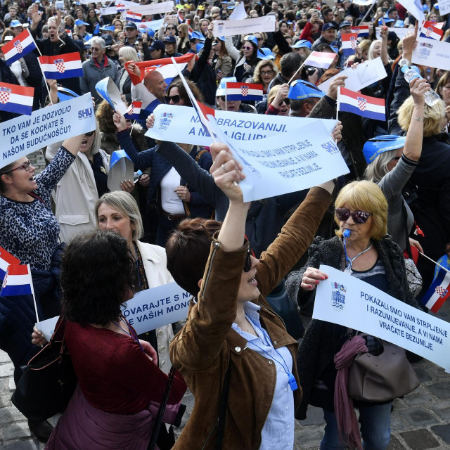 Učitelji su prosvjedovali na Markovom trgu i 2019. godine 