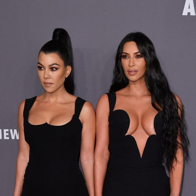 Kourtney i Kim Kardashian
