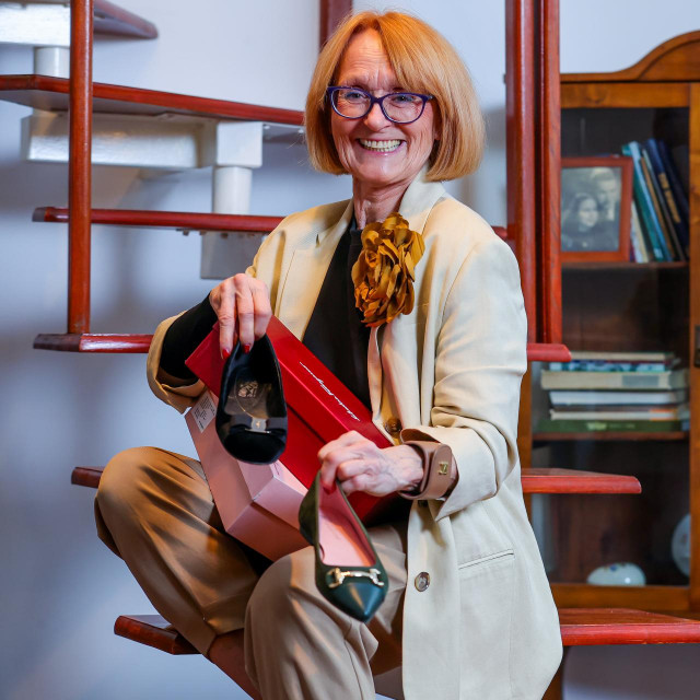 Influenserica Jadranka Olivari Jirasek
 