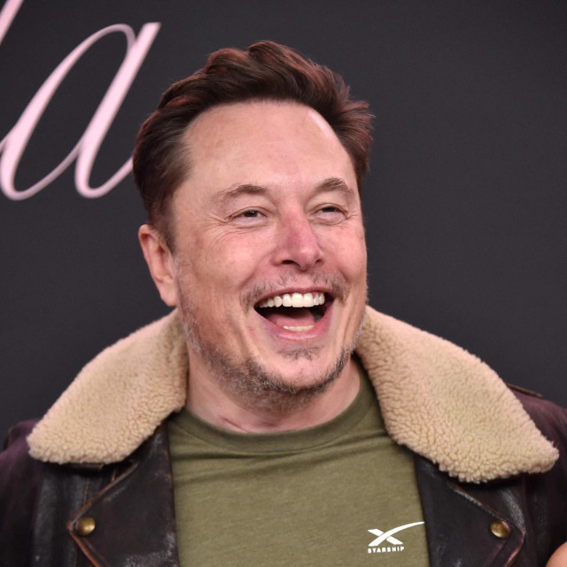 Elon Musk učestalo popravlja raspoloženje drogama i lijekovima i tvrdi na X-u da je očigledno kako sve radi baš kako treba (Photo by LISA O‘CONNOR/AFP)