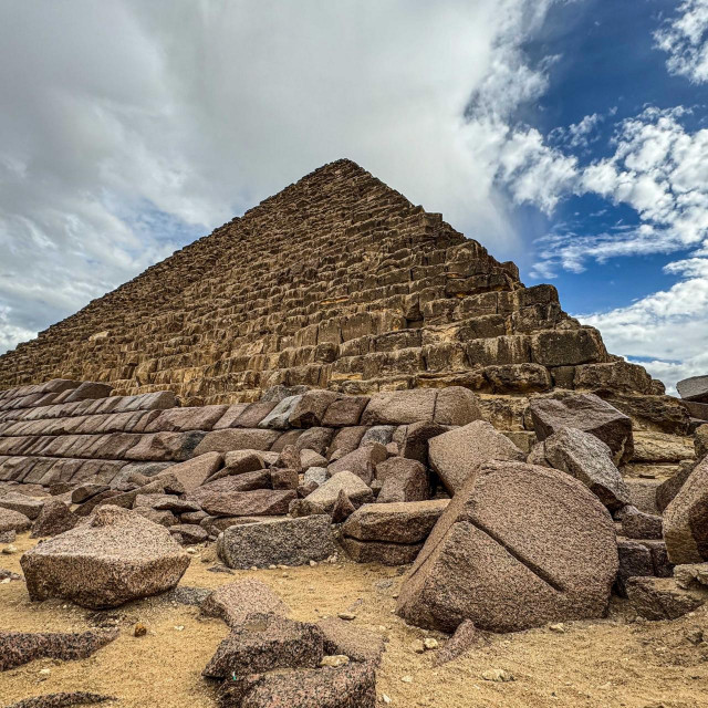 Piramida koja se obnavlja