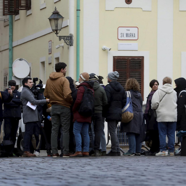 Prosvjednici na Markovi trgu