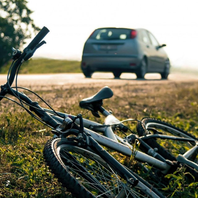 Prometna nesreća s biciklistom (ilustracija)