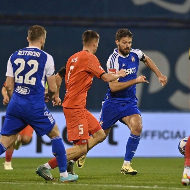 Mateo Leš u duelu s Brunom Petkovićem