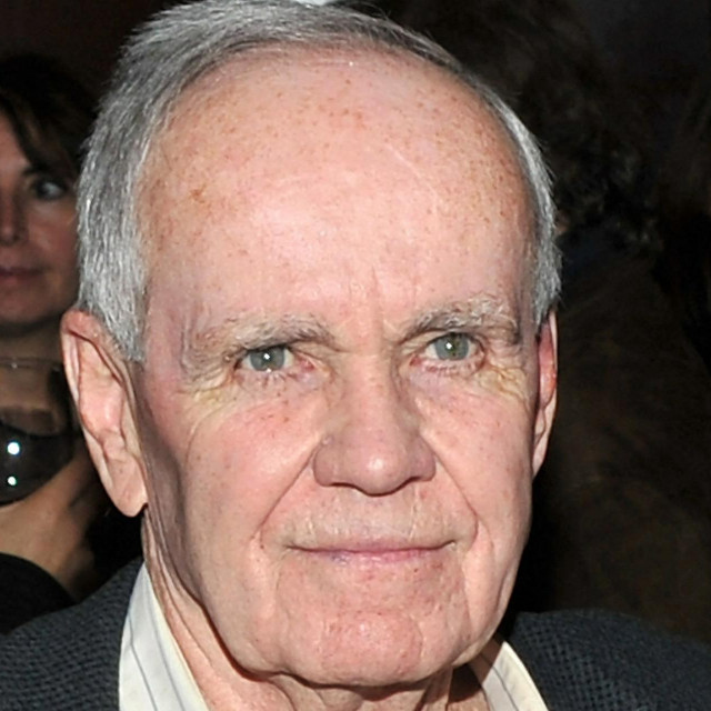 U razmaku od samo šest tjedana Cormac McCarthy objavio je dva romana, ‘Stella Maris‘ i ‘Putnik‘. Kod nas ih je izdao Profil