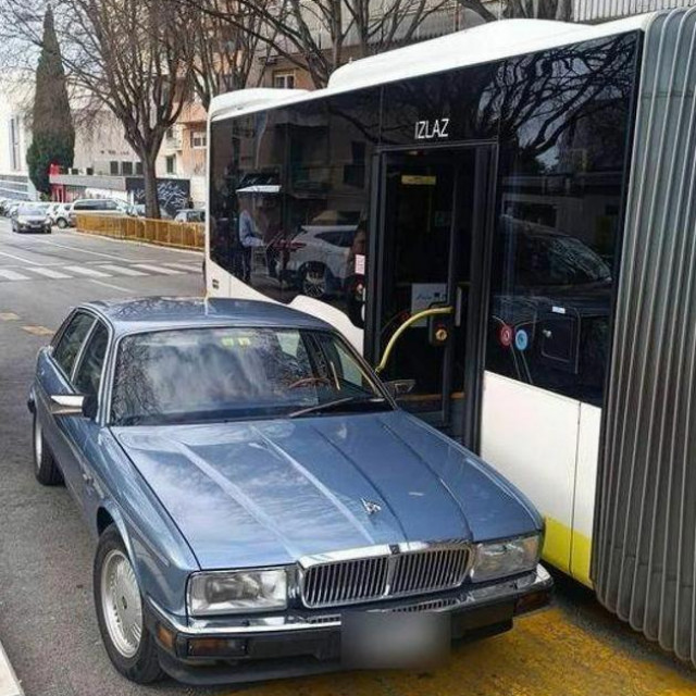 32207783