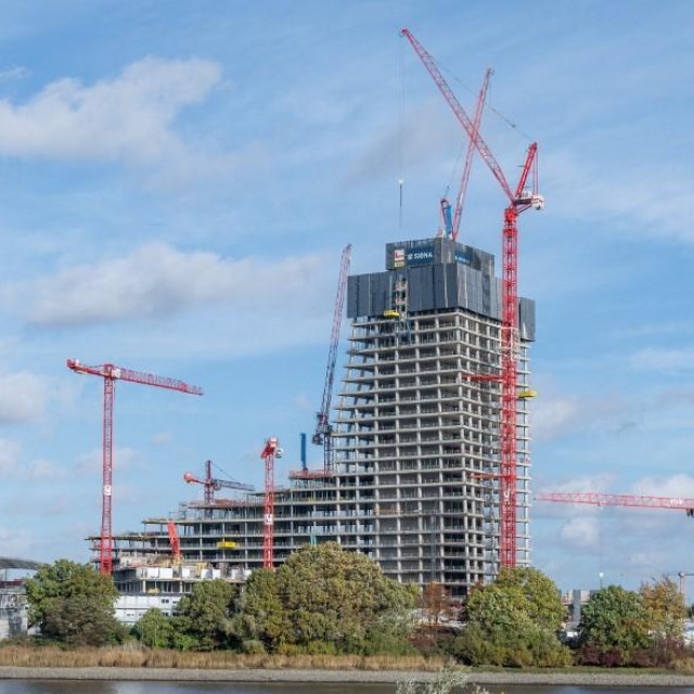 Neboder Elbtower u Hamburgu. Investitor zgrade, austrijska Signa, proglasio je bankrot