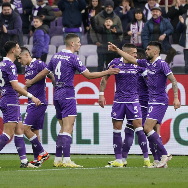 Fiorentina vs Frosinone