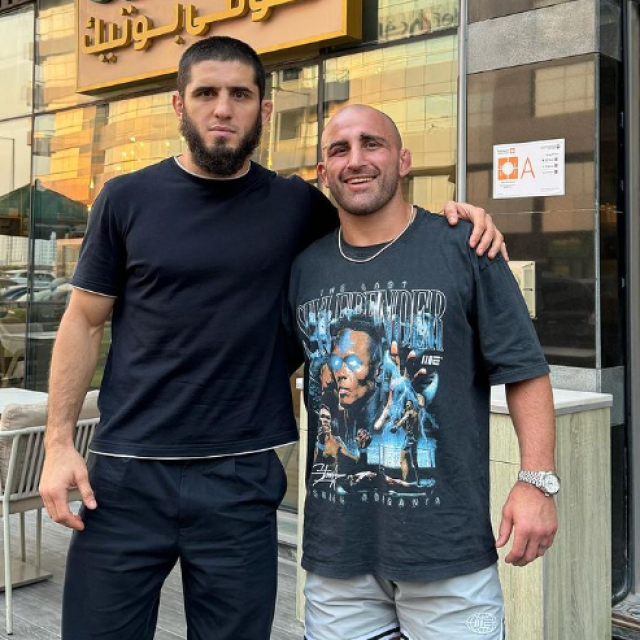 Islam Makhachev i Alexander Volkanovski