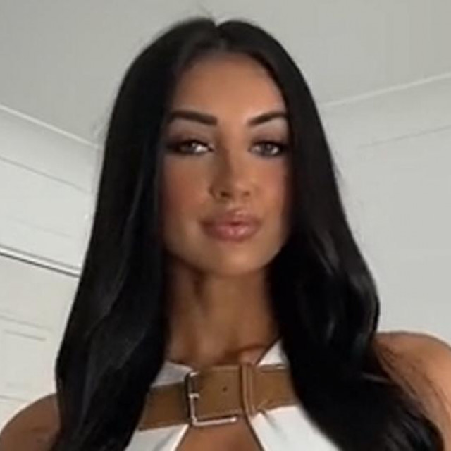 Bijela haljina iz Zare