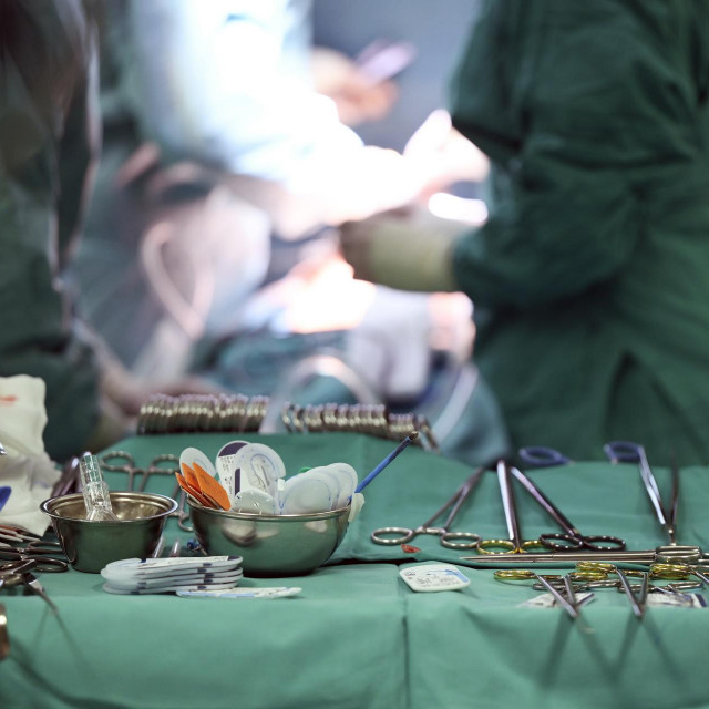 Operacija; ilustracija