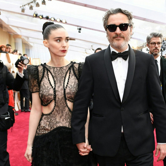 Joaquin Phoenix i Rooney Mara