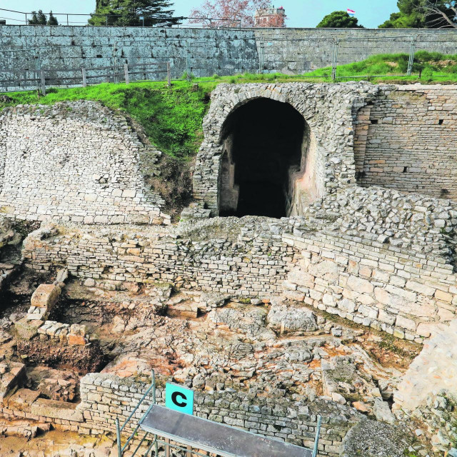 Mjesto gdje bi se trebao izgraditi uspon za šetnicu