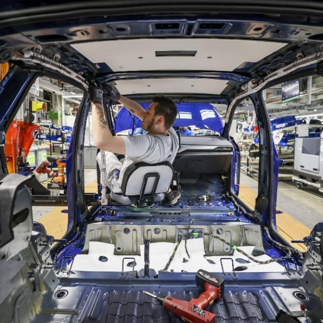 Bloomberg upravo objavljuje analizu s naslovom Dani Njemačke kao industrijske velesile su odbrojani