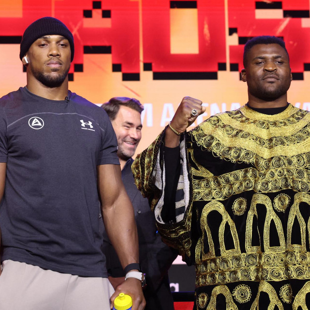 Anthony Joshua i Francis Ngannou