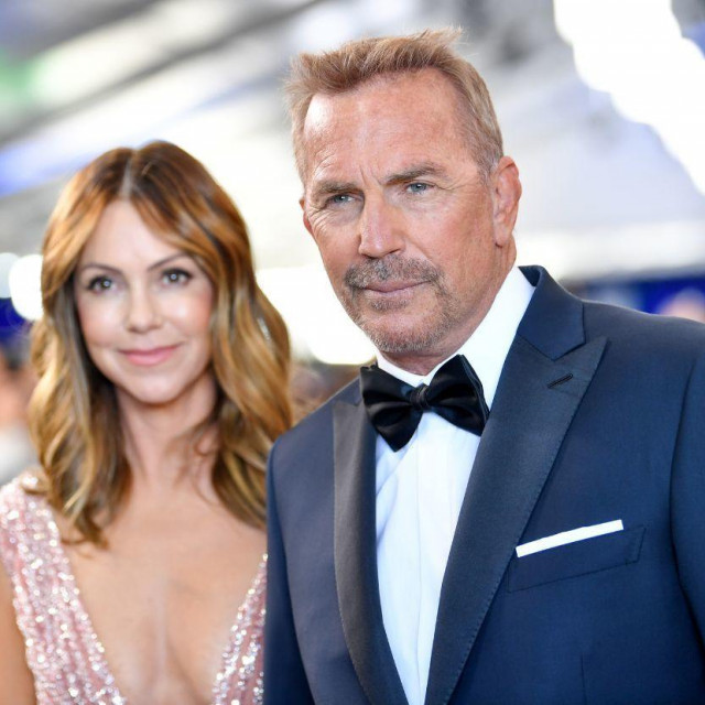 Christine Baumgartner i Kevin Costner formalno su okončali brak