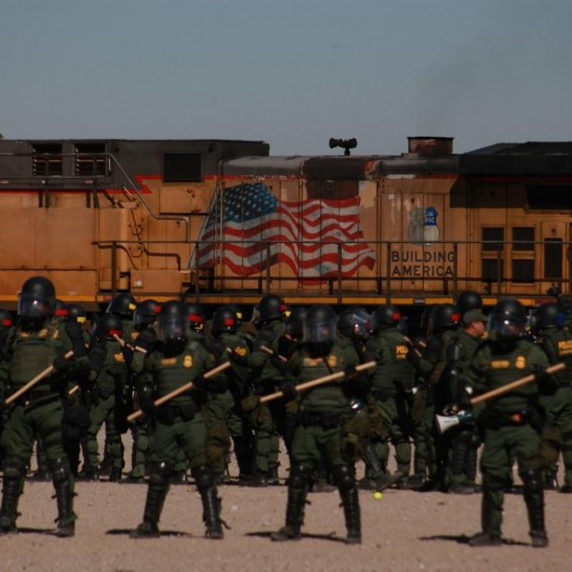 Snage reda provode vježbe zadržavanja migranata na granici