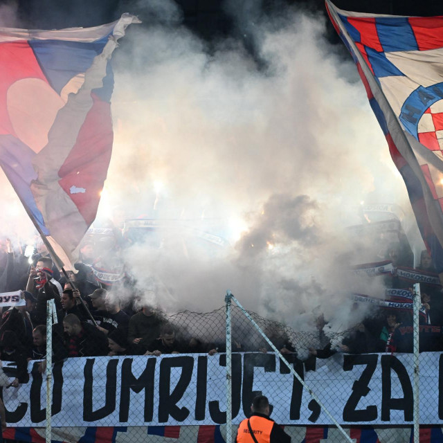 Bakljada Torcide protiv Rudeša