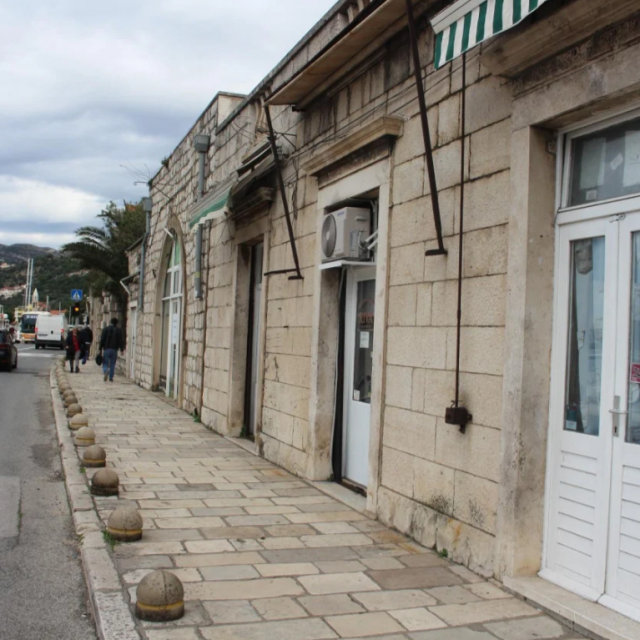 Zatvoreni poslovni prostori