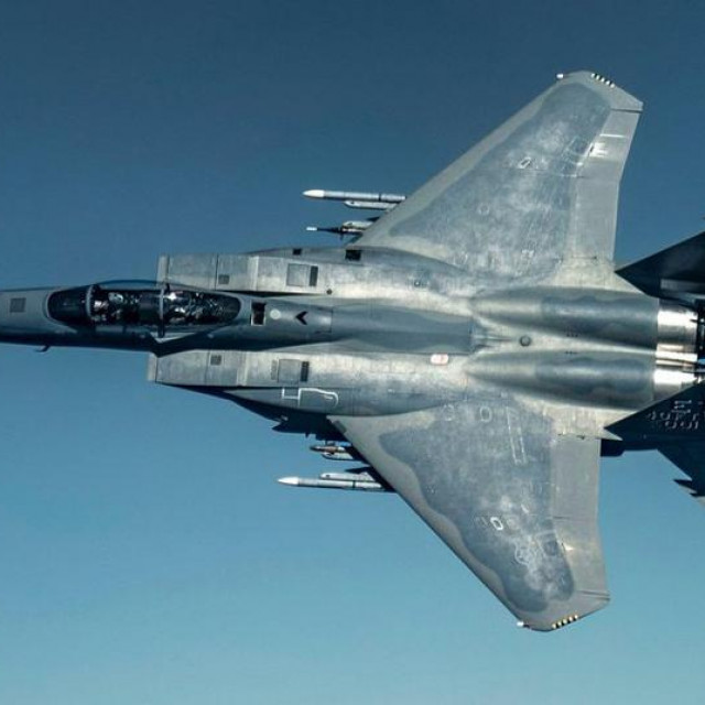 Borbeni avion F-15EX Eagle II u letu