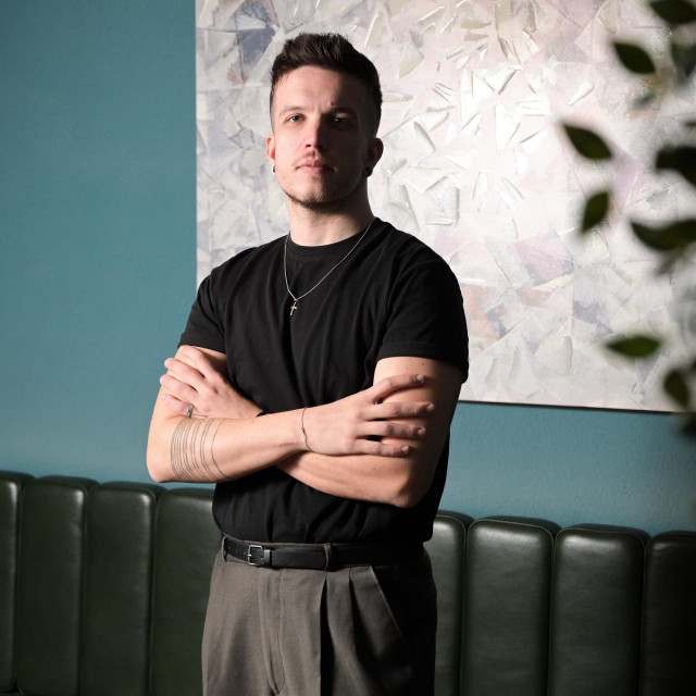 I prijašnje pjesme na njegovom YouTube kanalu privlače rekordan broj pregleda