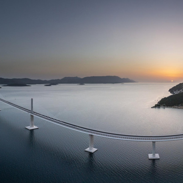 Pelješki most