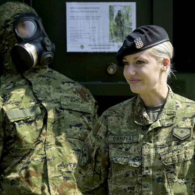 Vojnikinja Hrvatske vojske 