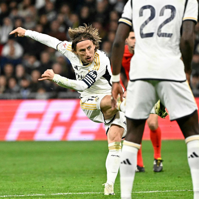 Modrić zabija Sevilli