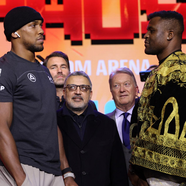 Anthony Joshua i  Francis Ngannou