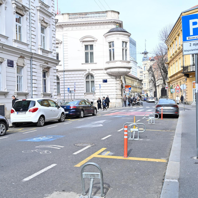 Rezervirana parking mjesta u centru grada koja su najčešće prazna