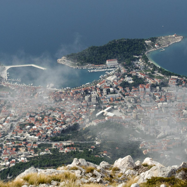 Panorama Makarske (ilustracija)