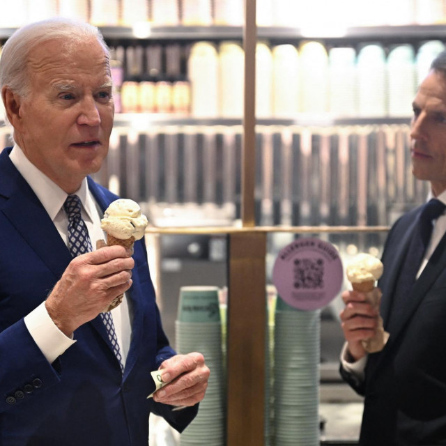 Američki predsjednik Joe Biden nakon sudjelovanja u emisiji “Late Night With Seth Meyers”