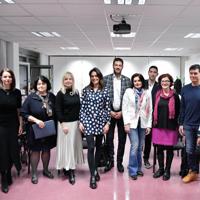  Anita Milas Antić, Heleca Pirnaz Dragičević, Gordana Keresteš, Ivica Kostelić, Vanja Slijepičević Saftic, Ines Rožanić, Radoslav Barišić, Zdravko Maric
 