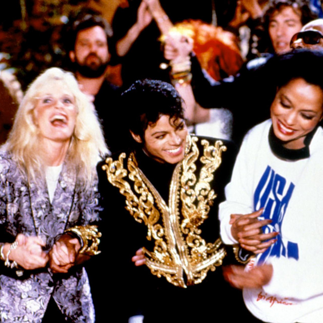 WE ARE THE WORLD (video), Paul Simon, Kim Carnes, Michael Jackson, Diana Ross, Willie Nelson