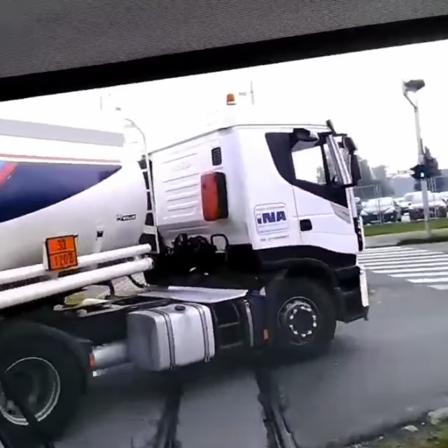 32460329