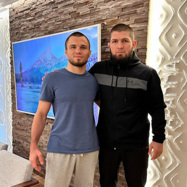 Umar Nurmagomedov (lijevo) i Khabib Nurmagomedov (desno)