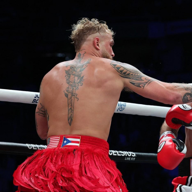 Jake Paul (lijevo) vs. Ryan Bourland (desno)
