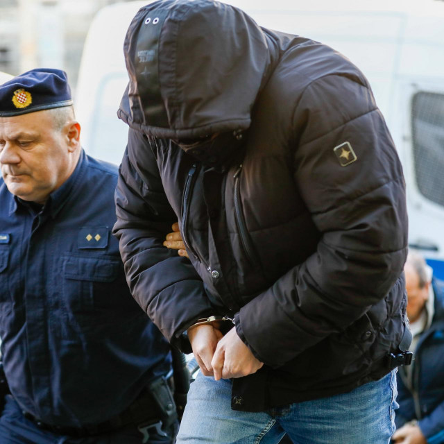 ilustrativna fotografija











 