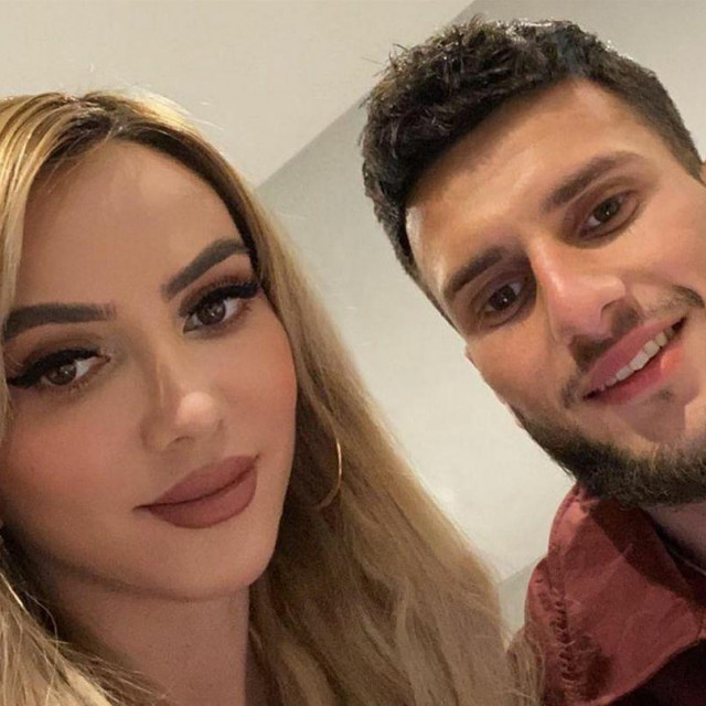 Kao sestra i brat: leon Dajaku s majkom, koja radi u beauty industriji